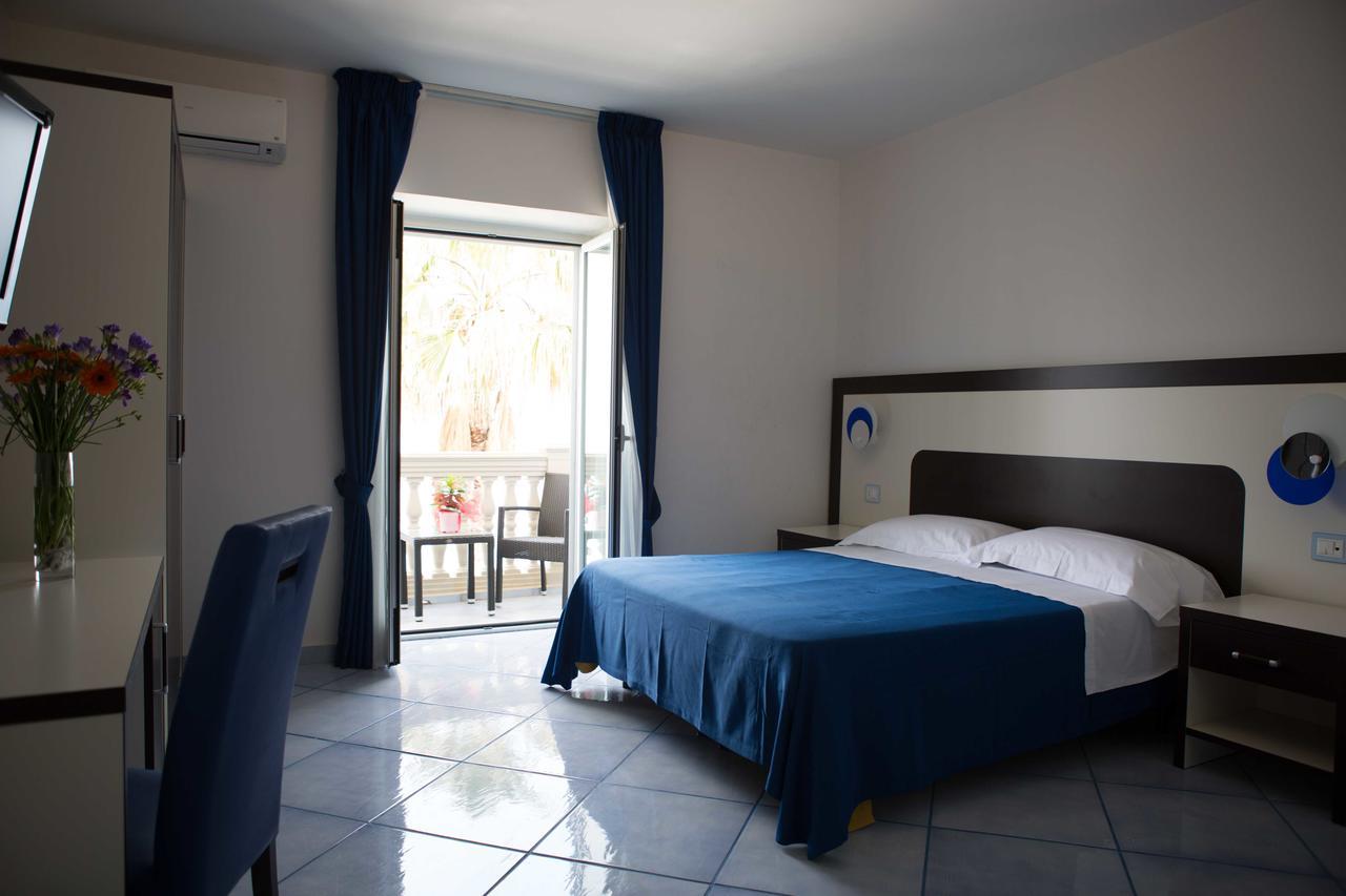 Caletta Del Porto Bed & Breakfast Diamante Bagian luar foto