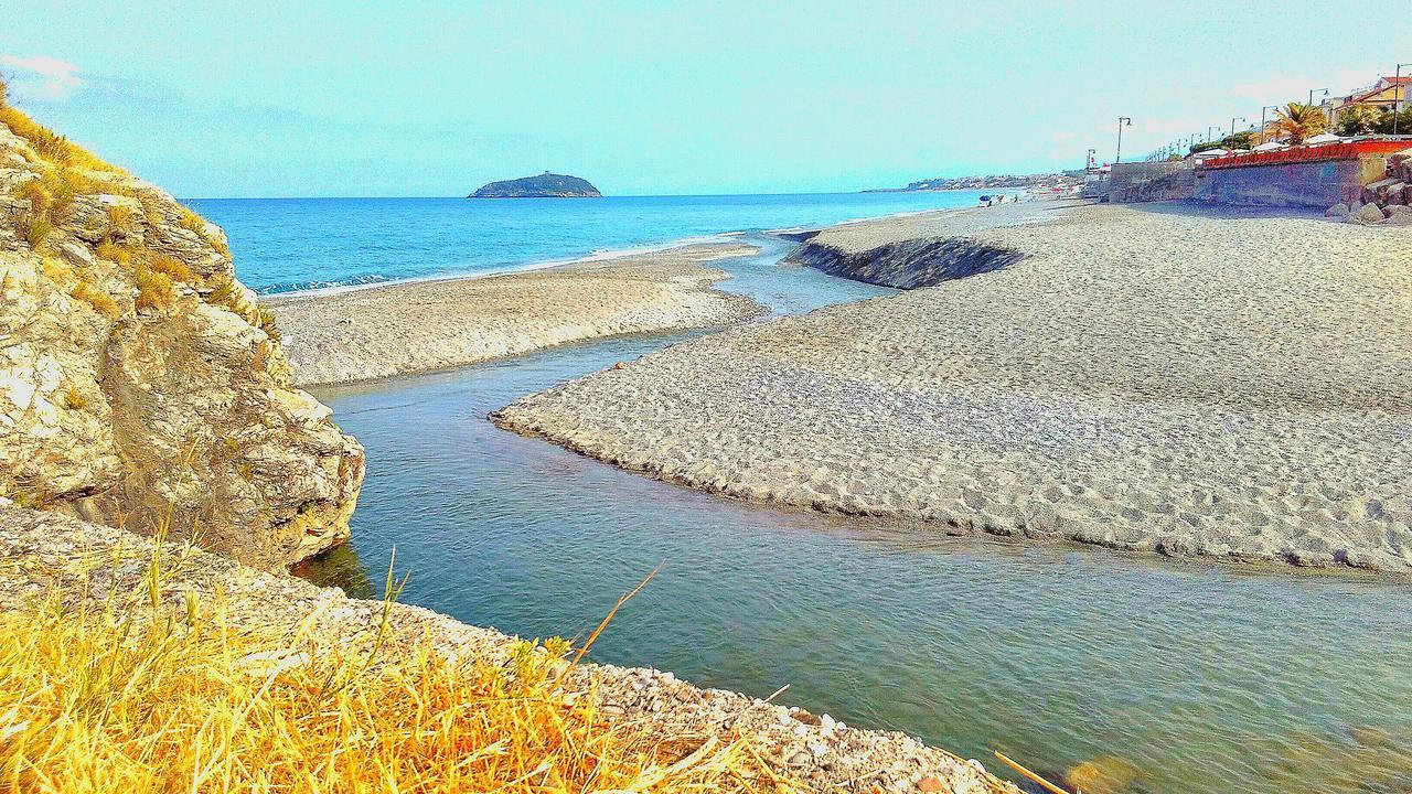 Caletta Del Porto Bed & Breakfast Diamante Bagian luar foto
