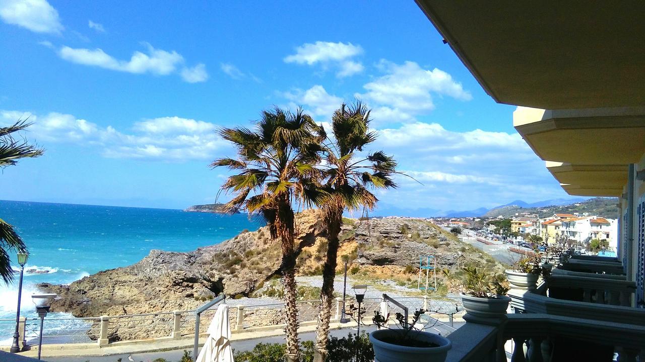 Caletta Del Porto Bed & Breakfast Diamante Bagian luar foto