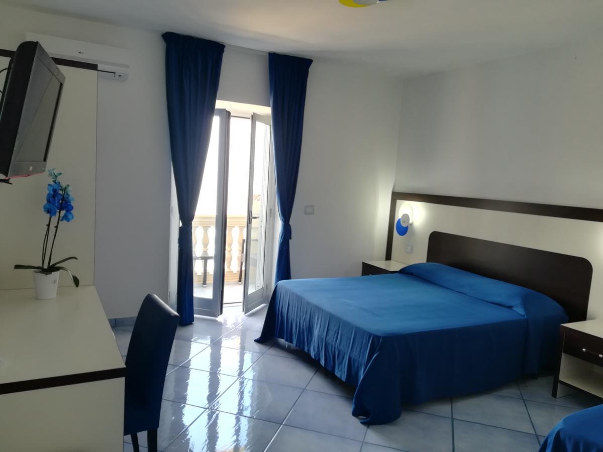 Caletta Del Porto Bed & Breakfast Diamante Bagian luar foto