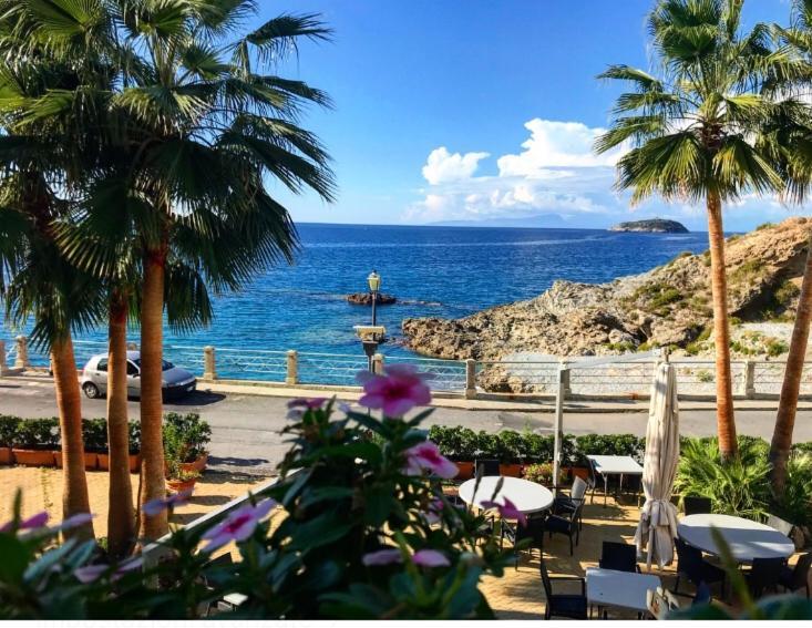 Caletta Del Porto Bed & Breakfast Diamante Bagian luar foto