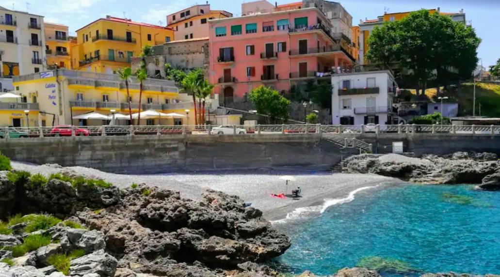 Caletta Del Porto Bed & Breakfast Diamante Bagian luar foto